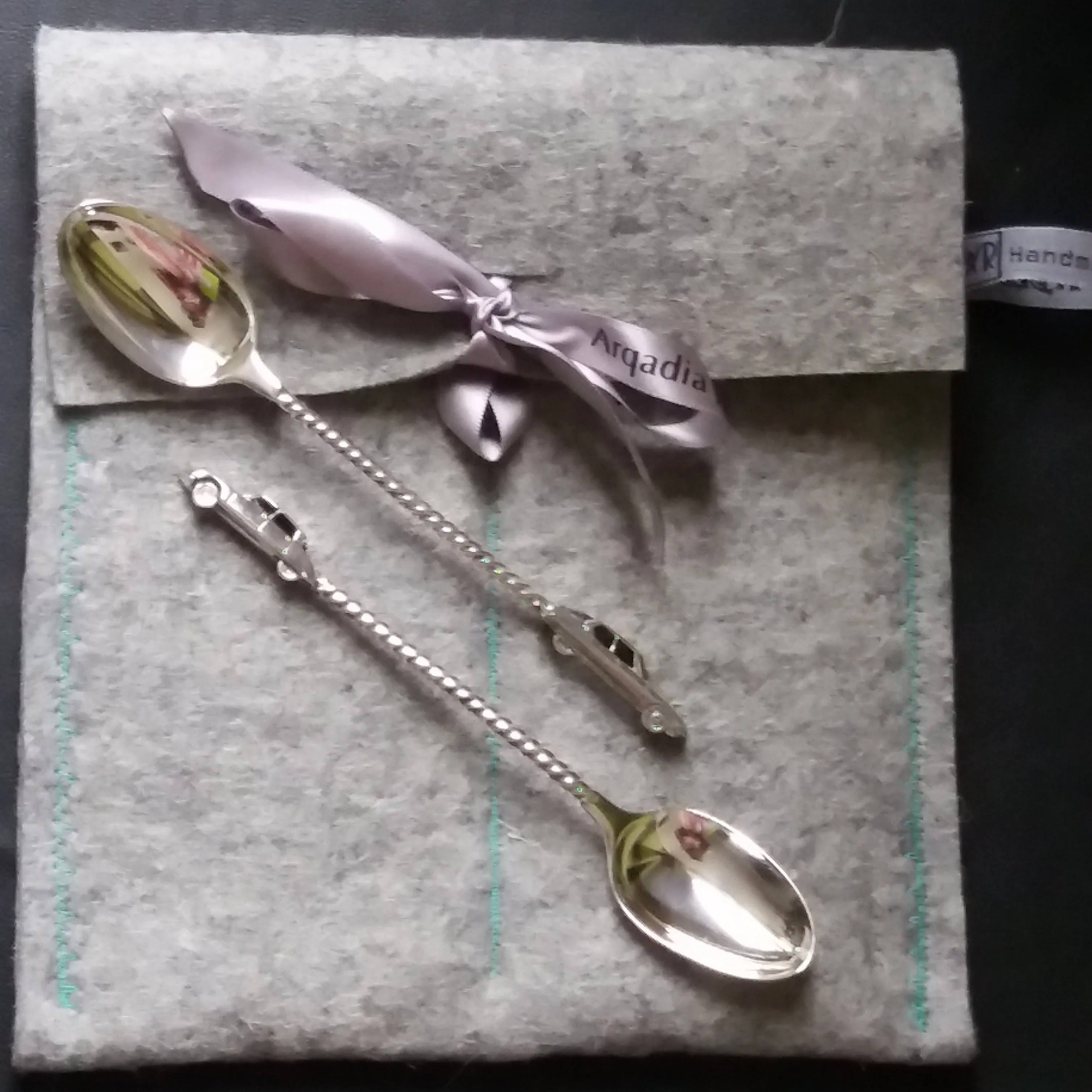 Car spoon