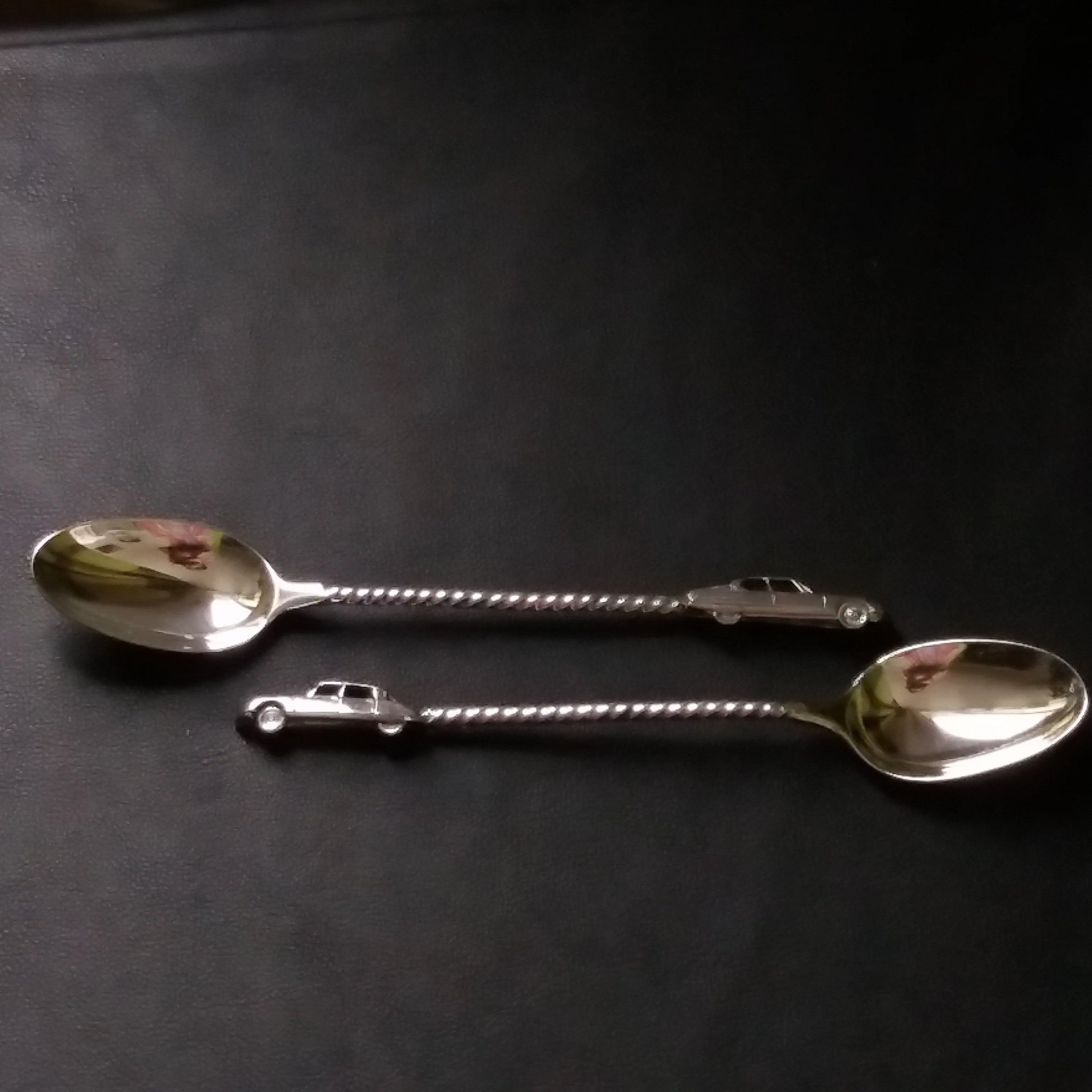 Car spoon