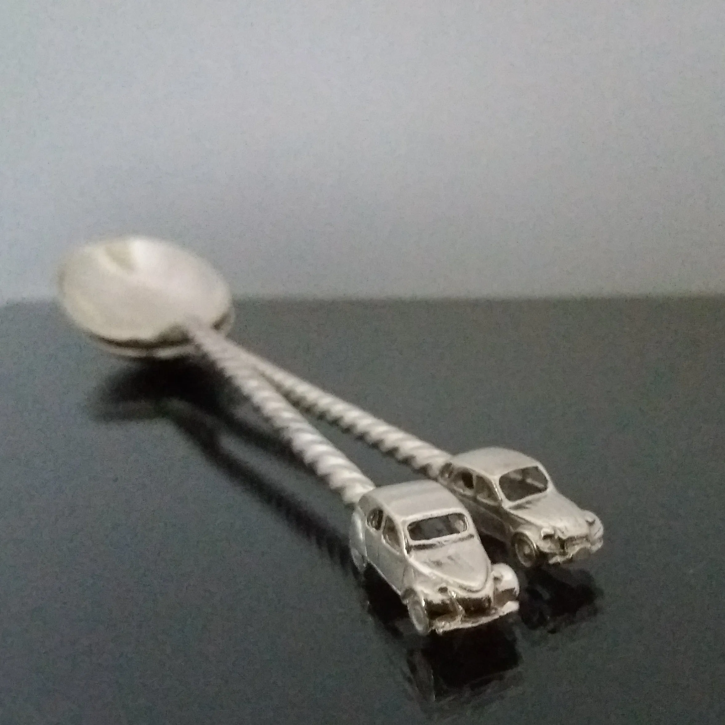 Car spoon