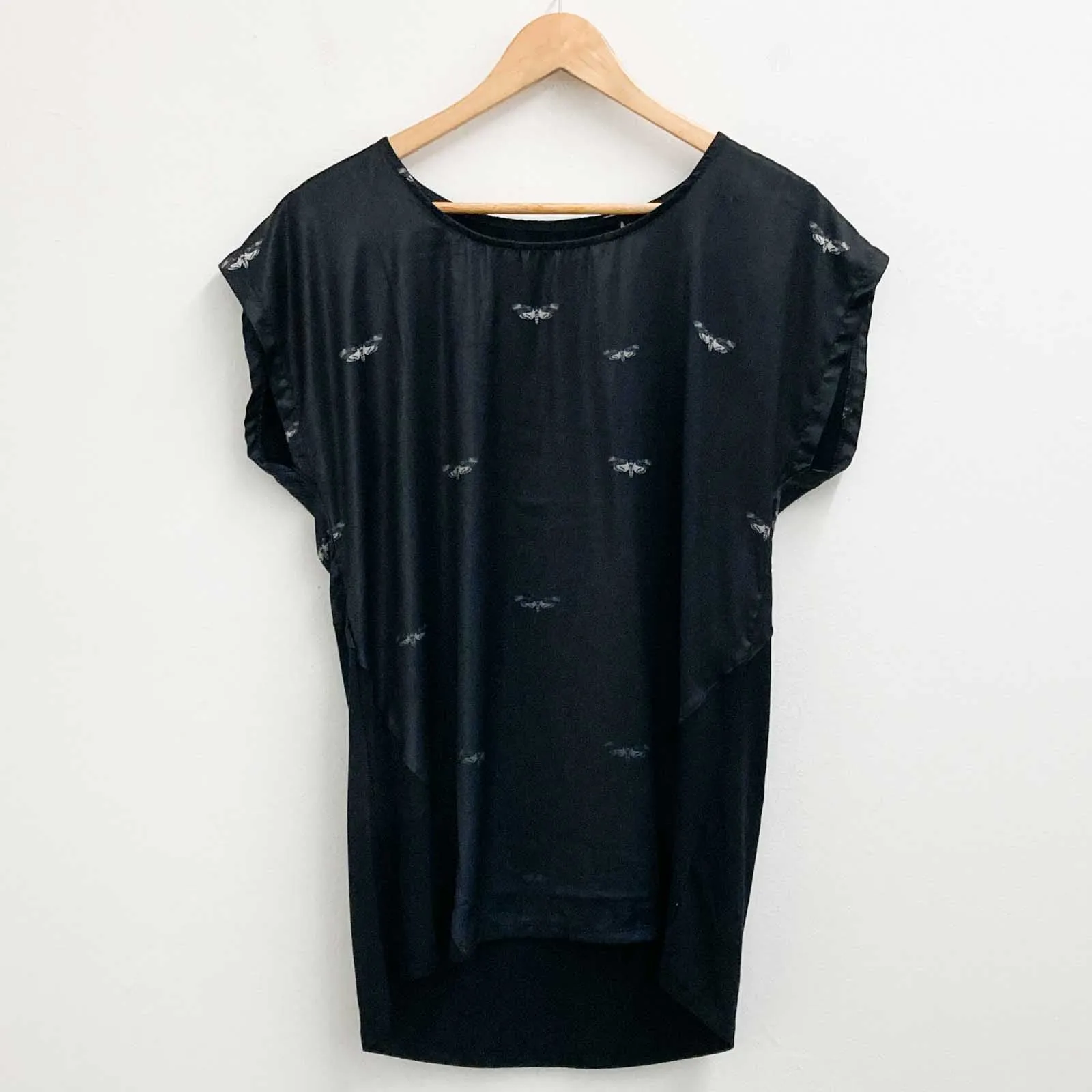 Firetrap Top Size 16 Black Moth Print Silky Short Sleeve