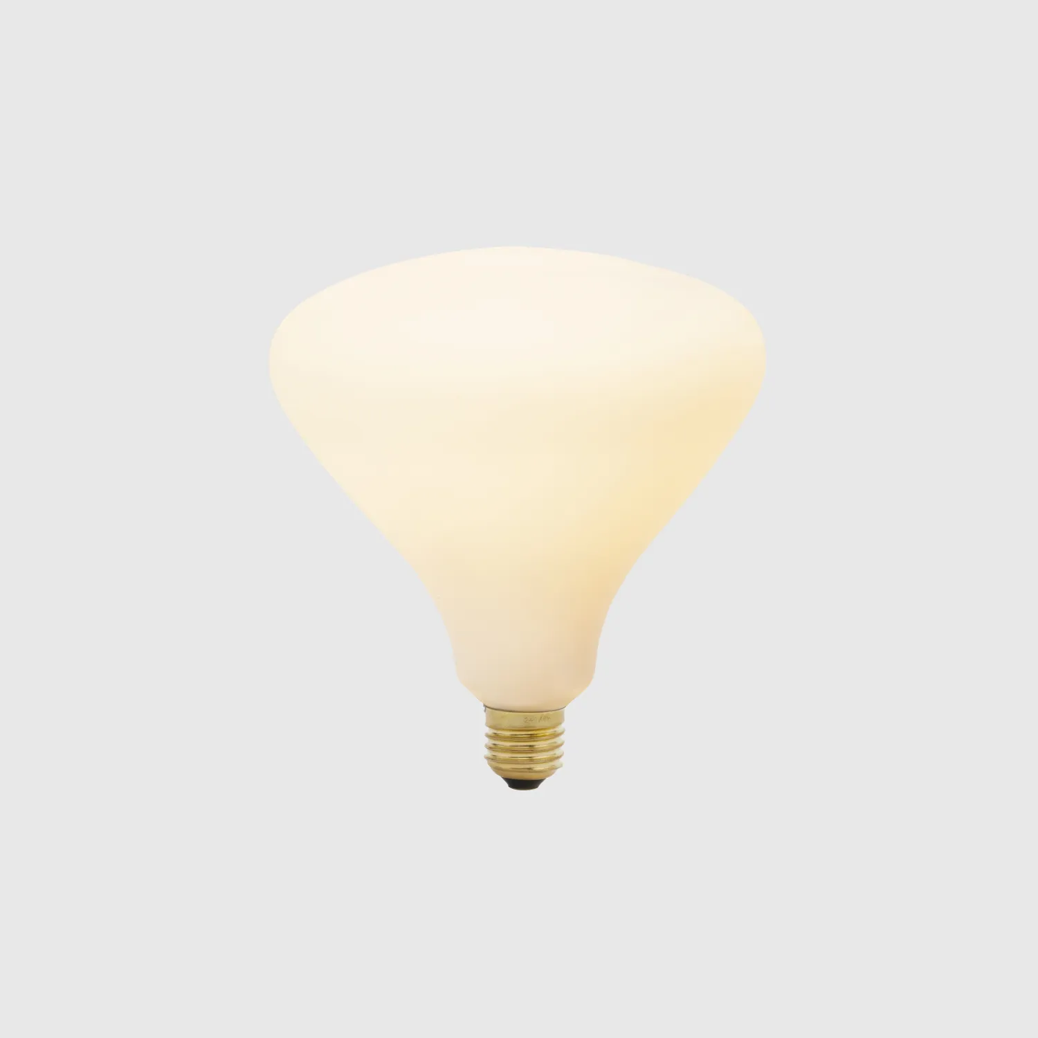 Knuckle Table Lamp in Oak   Noma
