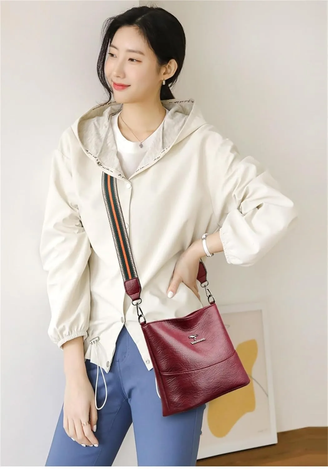 Ladies Solid Colour Shoulder Chain Crossbody Bucket Bag