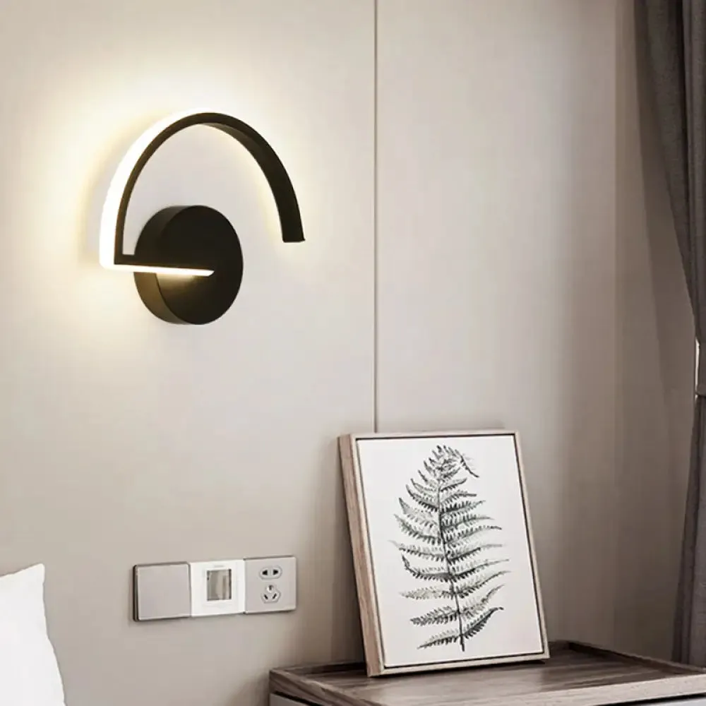 Nordic Style LED Metal Wall Sconce Lamp for Bedroom and Living Room
