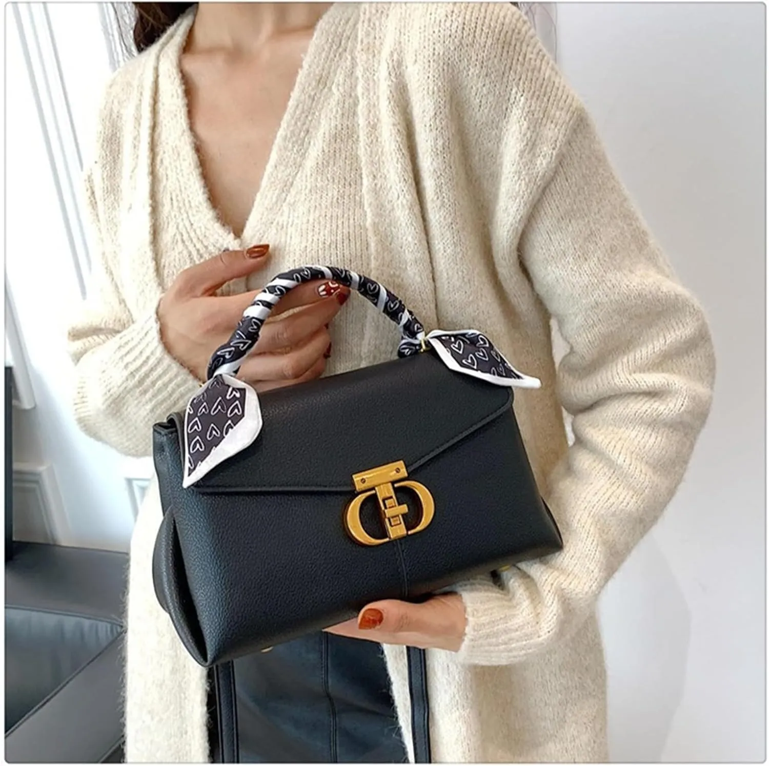Retro Lock Buckle Hundred Crossbody Shoulder Bag