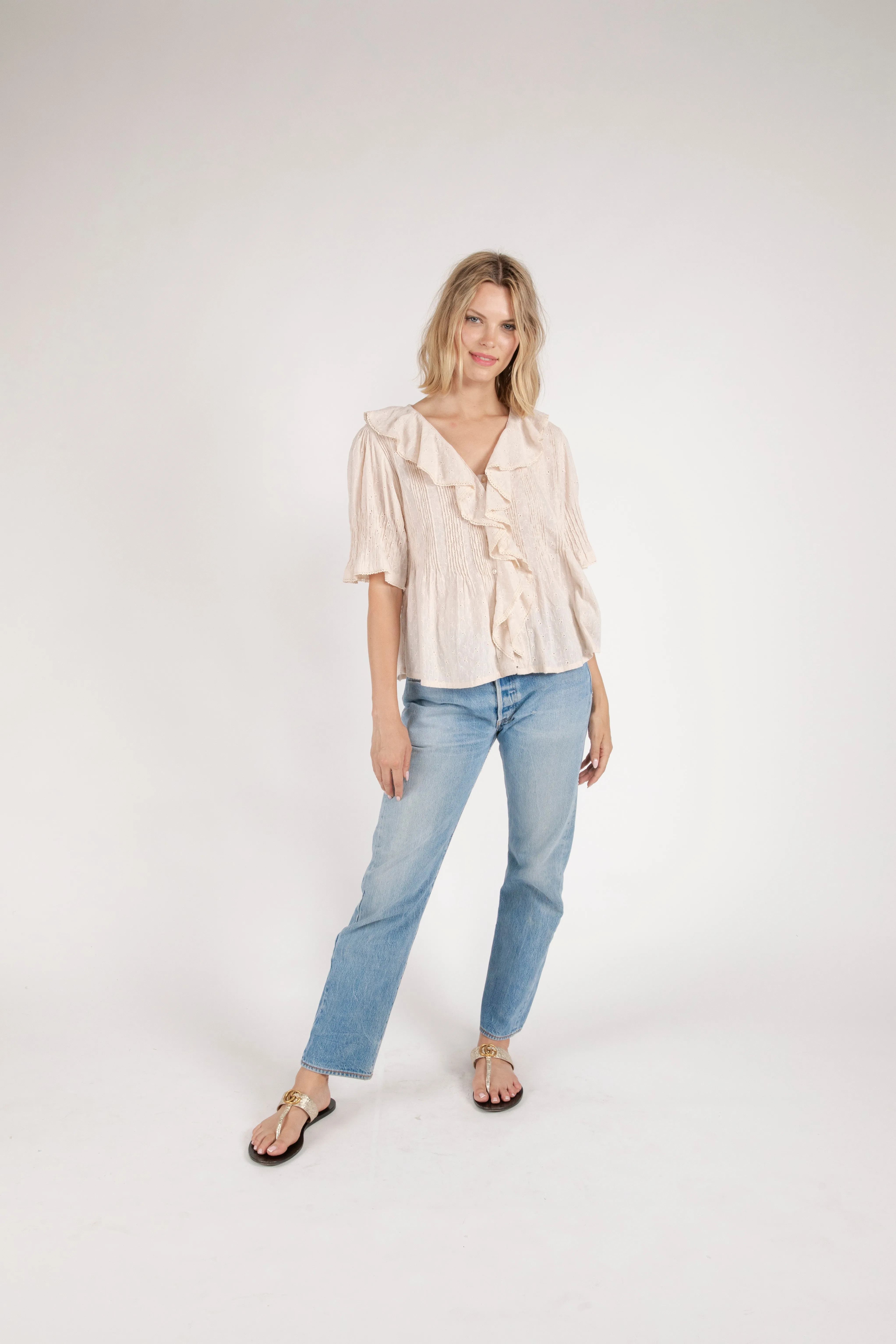 Suri S/S Ruffle Blouse