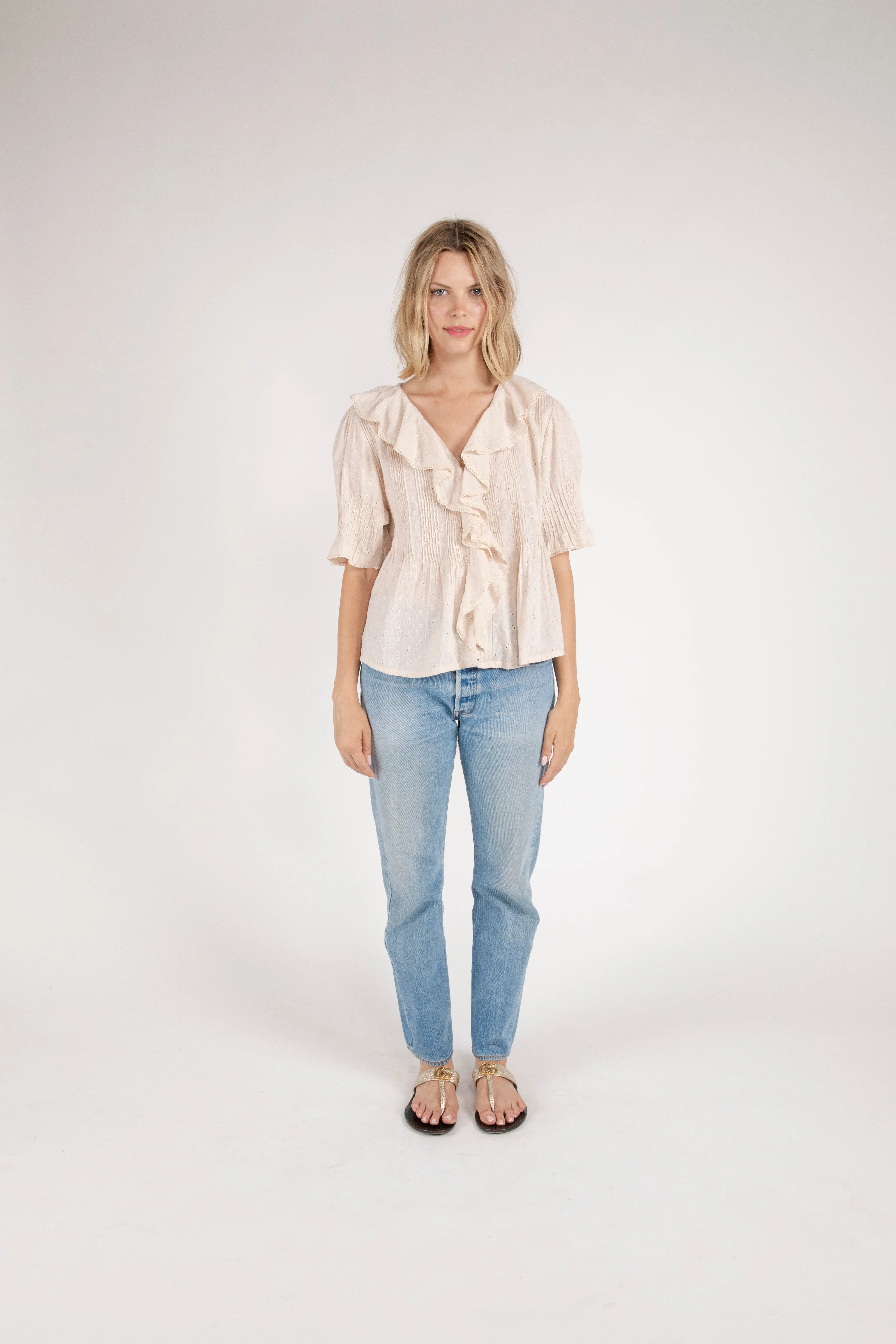 Suri S/S Ruffle Blouse