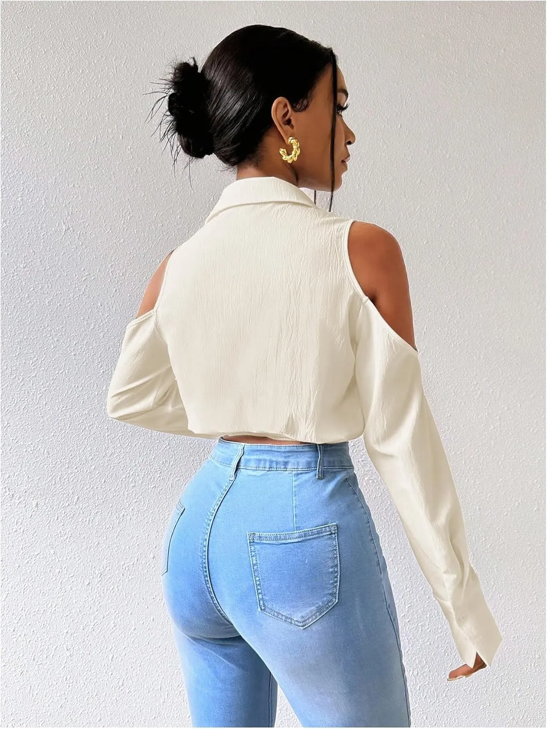 SweatyRocks Women's Cold Shoulder Long Sleeve Button Down Collared Cropped Blouses