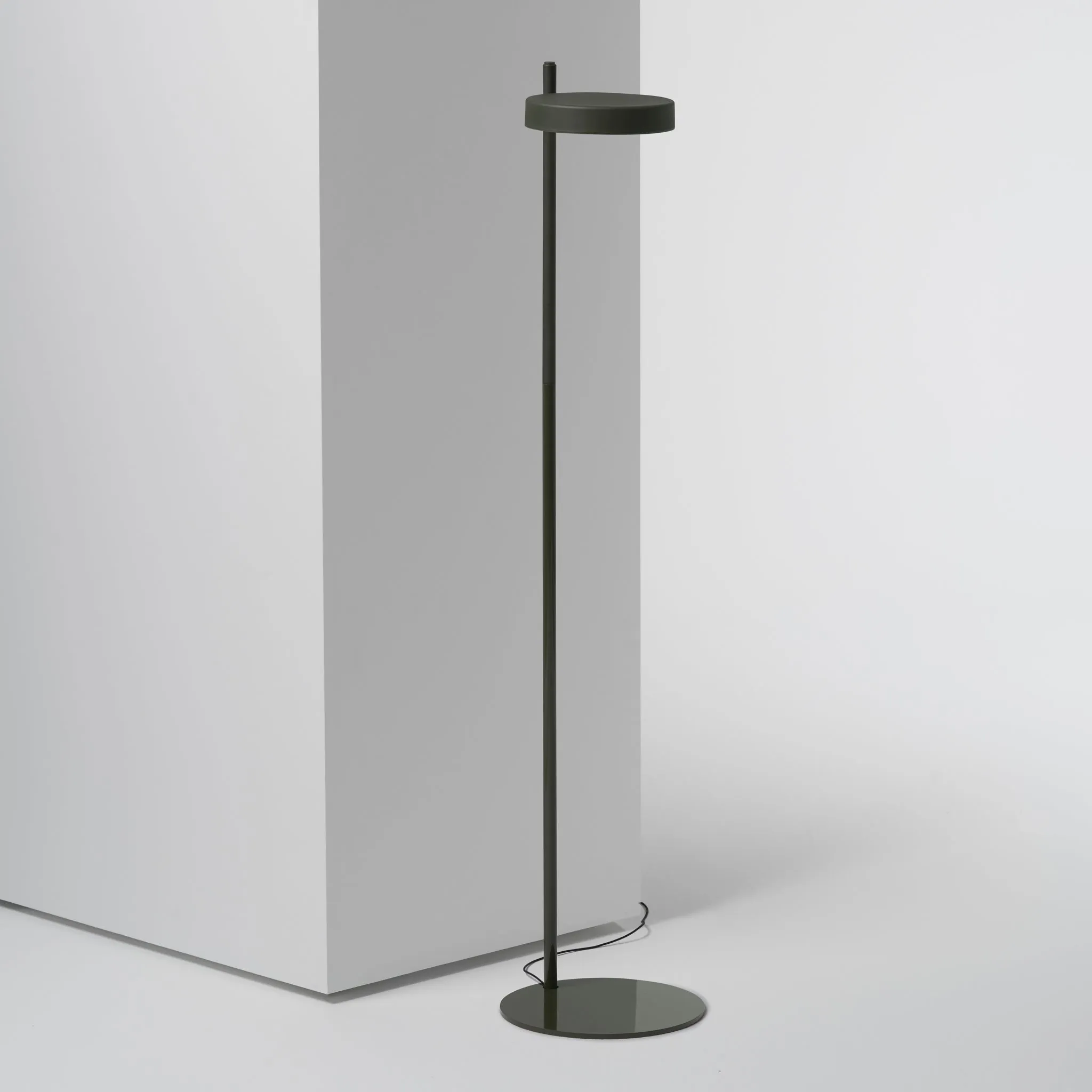 W182 Pastille Floor Lamp by Wastberg