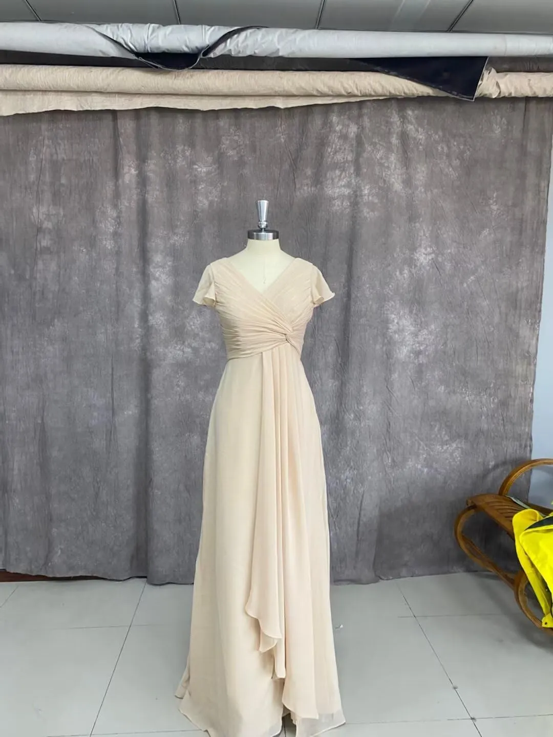 Women's Ruffle Sleeve Chiffon Bridesmaid Dresses Long with Slit V Neck Formal Evening Gowns