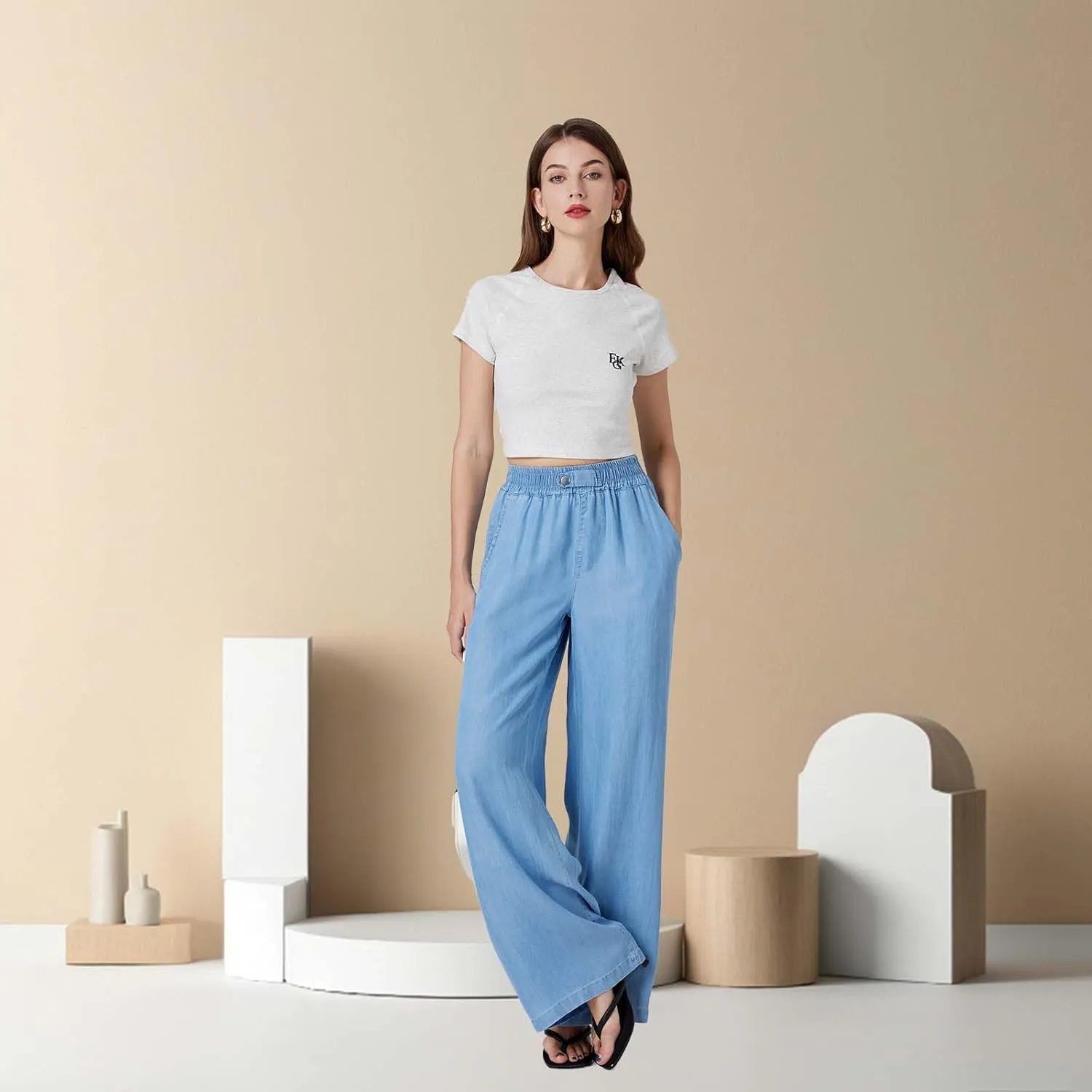 Womens Wide Leg Pull-On Jeans with Elastic High-Rise Waist (29/31")